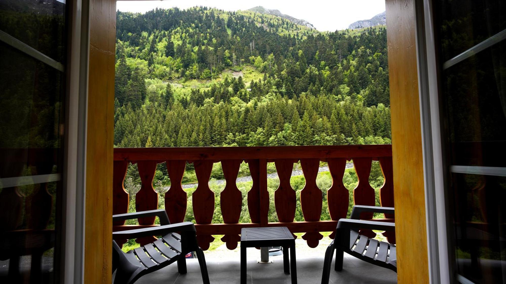 La Sapiniere Hotel Сен-Лари-Сулан Екстериор снимка