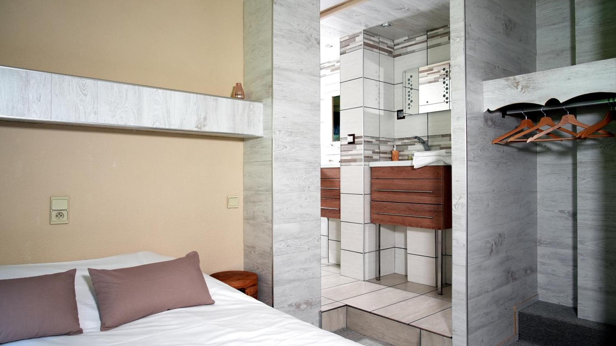 La Sapiniere Hotel Сен-Лари-Сулан Екстериор снимка