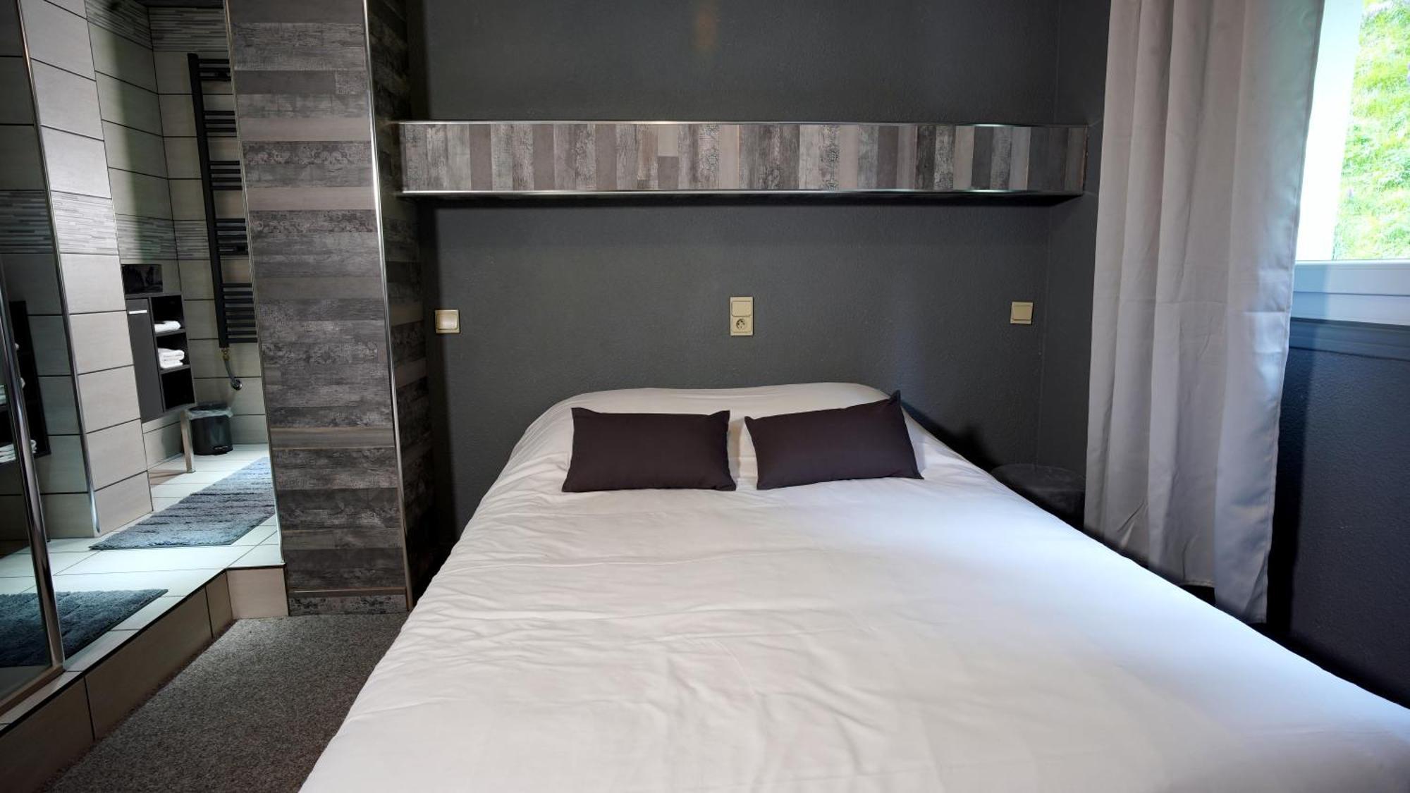 La Sapiniere Hotel Сен-Лари-Сулан Екстериор снимка