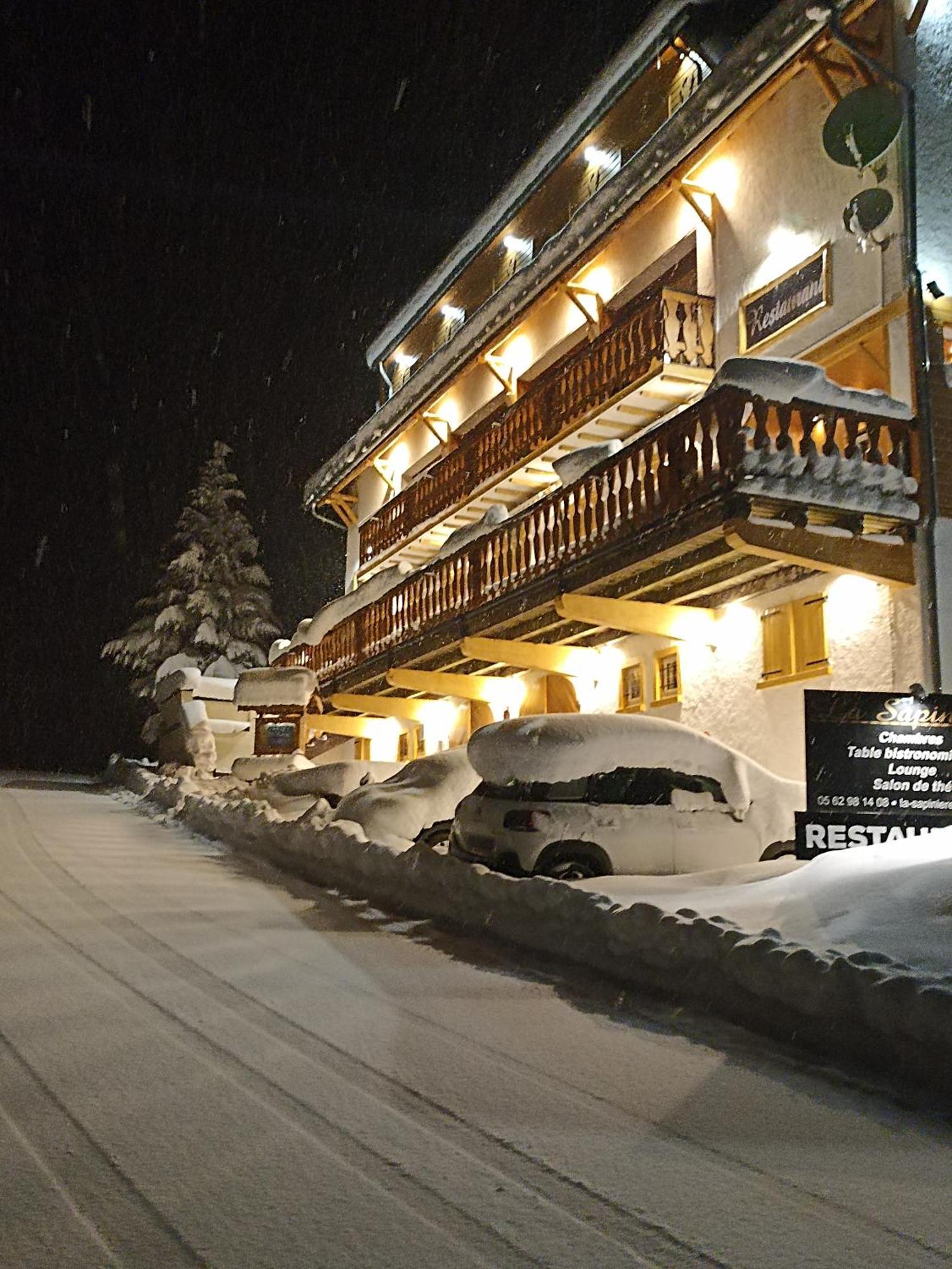 La Sapiniere Hotel Сен-Лари-Сулан Екстериор снимка